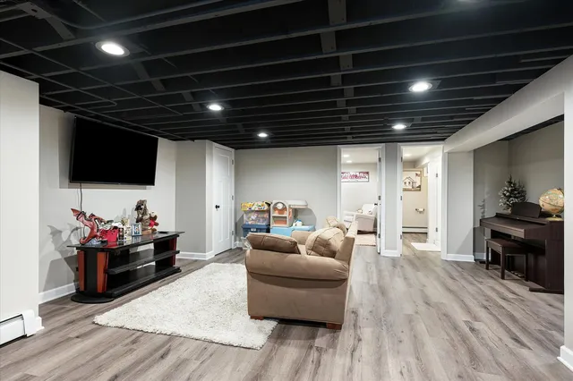 $600,000 | 878 Parkside Avenue, Elmhurst, IL 60126