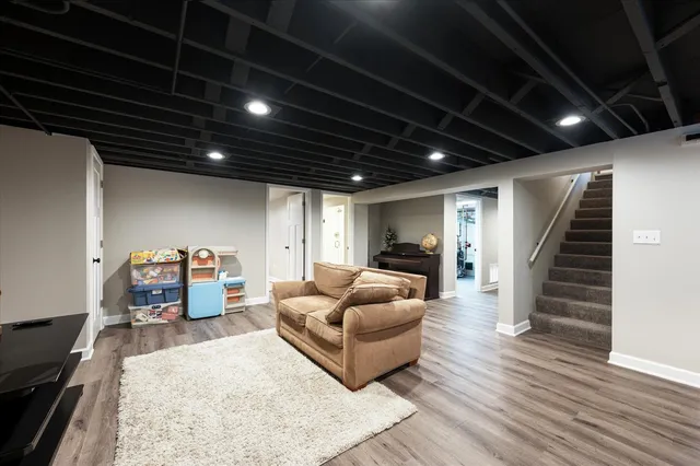 $600,000 | 878 Parkside Avenue, Elmhurst, IL 60126