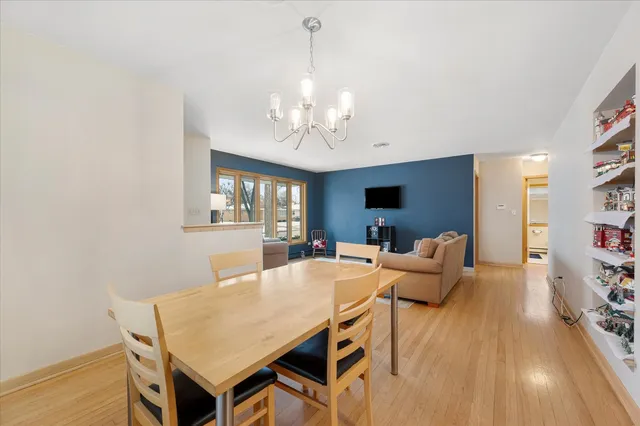 $600,000 | 878 Parkside Avenue, Elmhurst, IL 60126