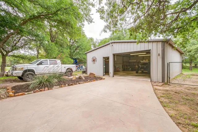 $950,000 | 4962 Farm To Market 113, Millsap, TX 76066