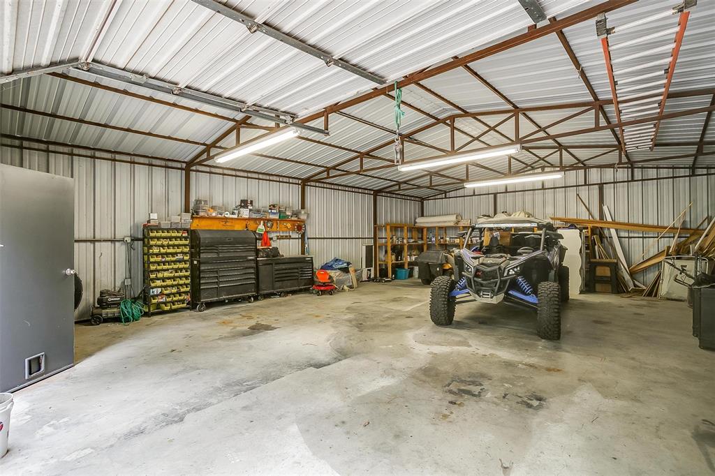 4962 Farm To Market 113 Millsap, TX 76066 - Photo 31 of 36 a view of garage