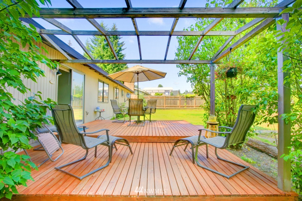 20921 9th Avenue Southeast Bothell, WA 98021 - Photo 16 of 23