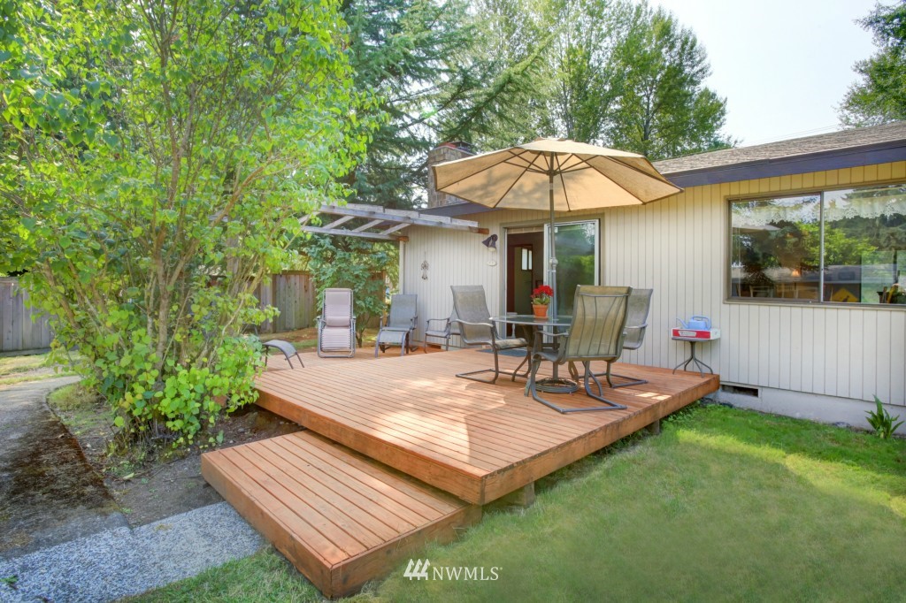 20921 9th Avenue Southeast Bothell, WA 98021 - Photo 20 of 23