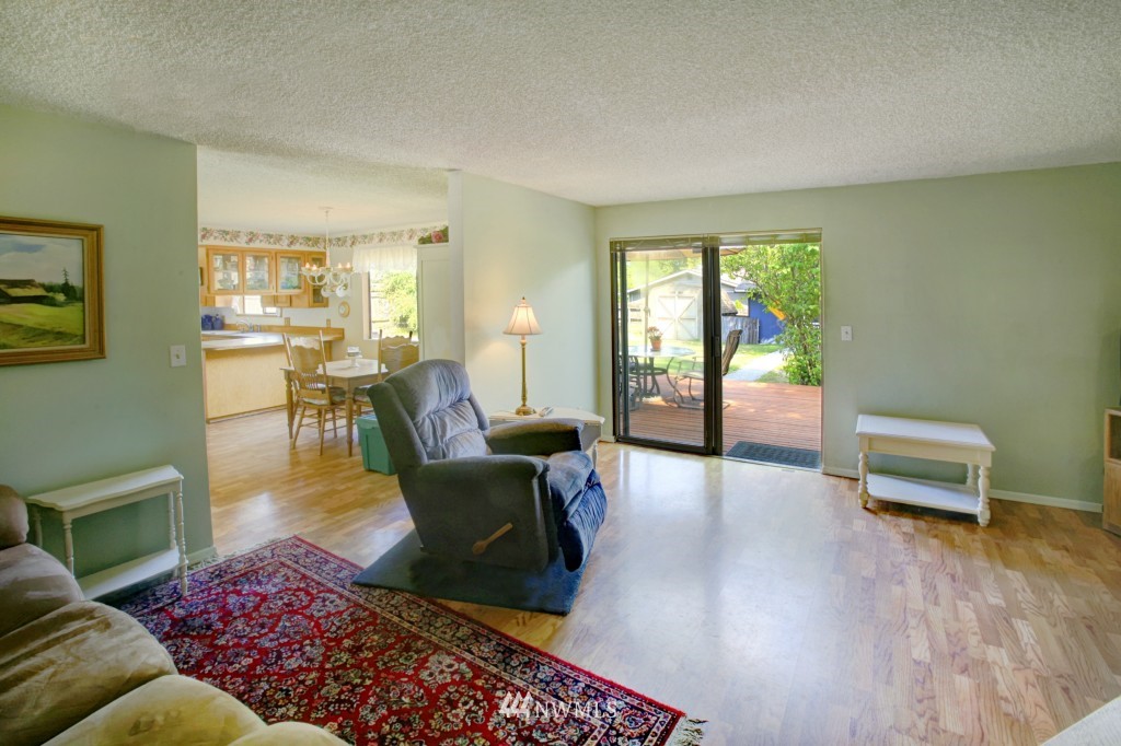 20921 9th Avenue Southeast Bothell, WA 98021 - Photo 7 of 23