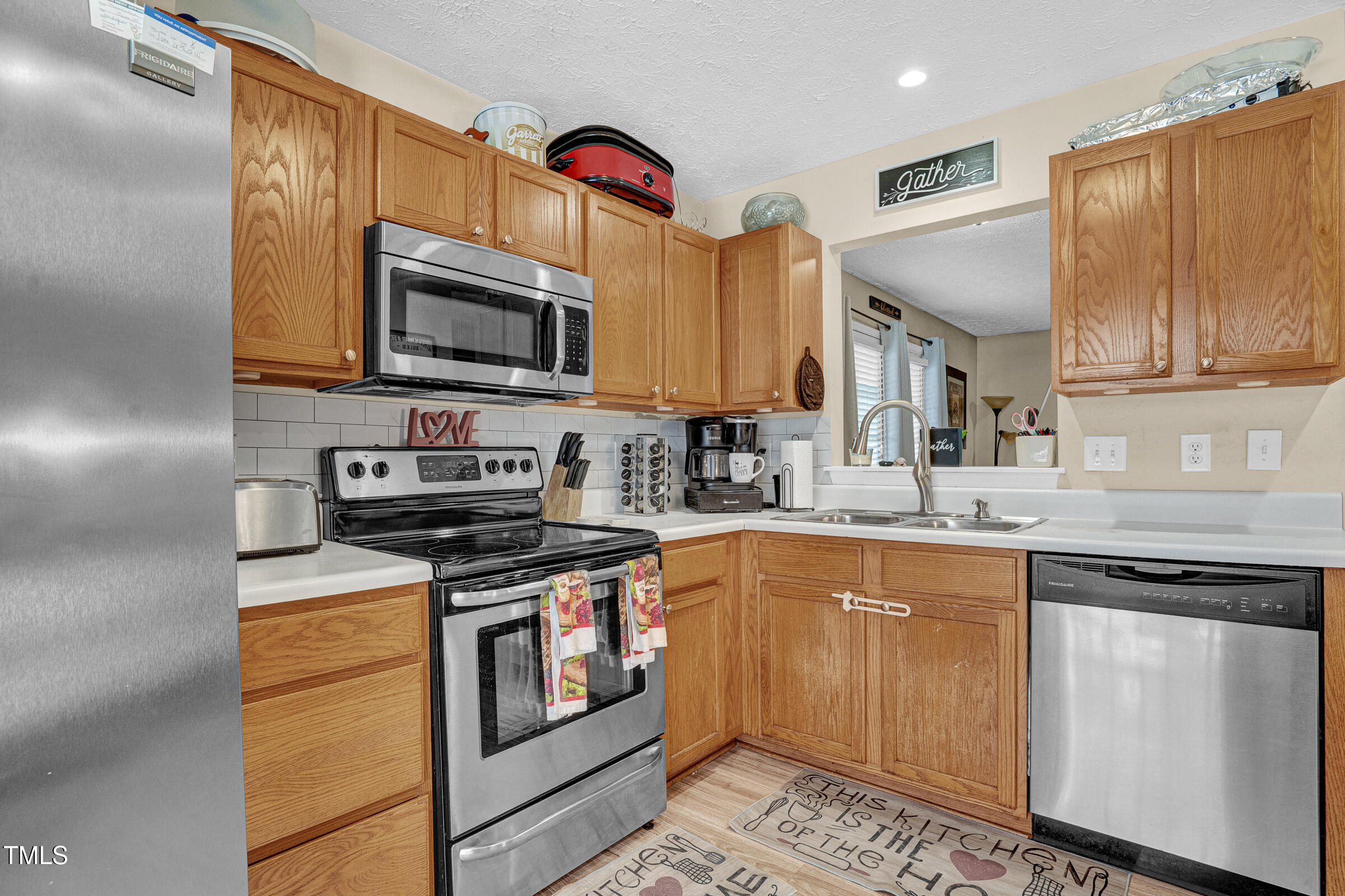 2816 Delco Court Raleigh, NC 27610 - Photo 5 of 21 DSC01749