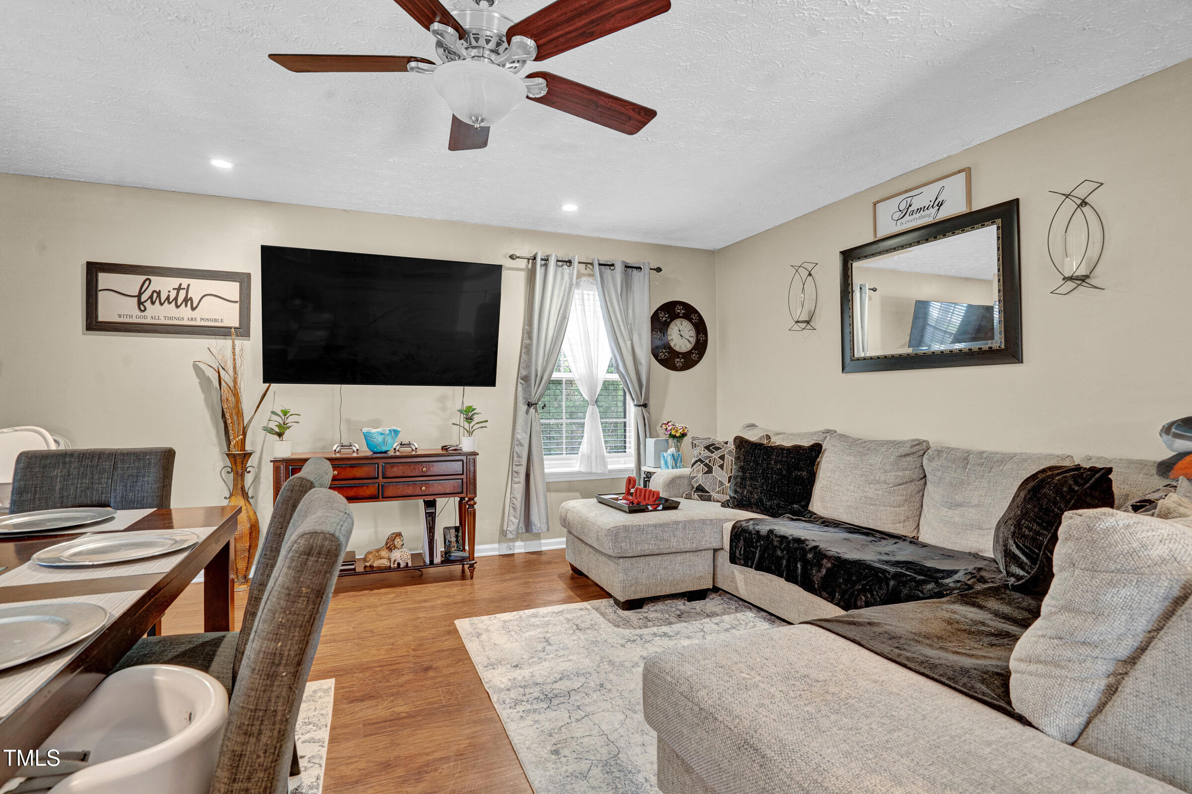 2816 Delco Court Raleigh, NC 27610 - Photo 7 of 21 DSC01734