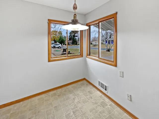 $318,000 | 3806 Hampshire Avenue North, Crystal, MN 55427