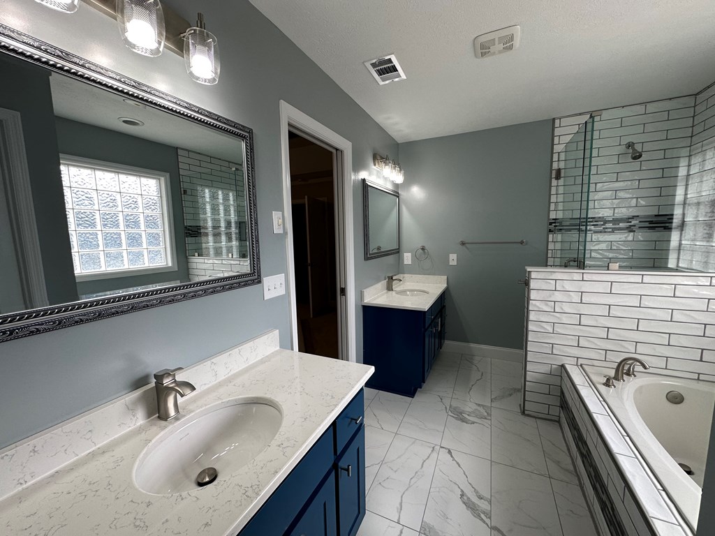 4942 Cedar Ridge Court Columbus, GA 31909 - Photo 29 of 57 Main bathroom