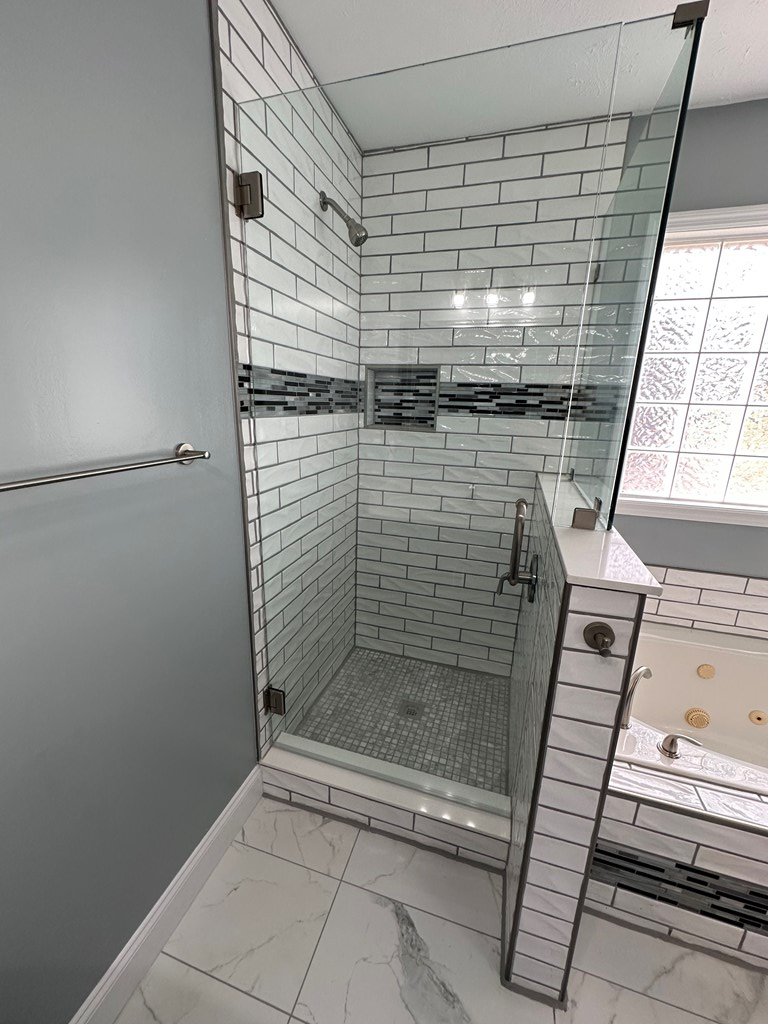 4942 Cedar Ridge Court Columbus, GA 31909 - Photo 31 of 57 Main bathroom