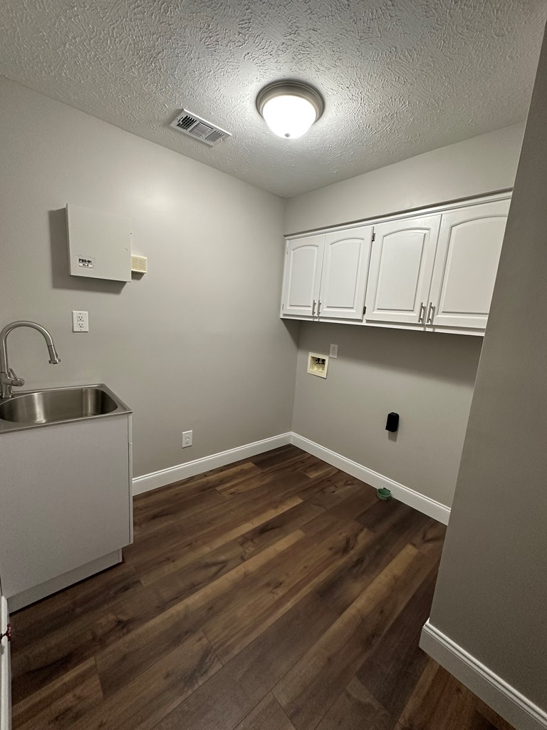 4942 Cedar Ridge Court Columbus, GA 31909 - Photo 48 of 57 Laundry room