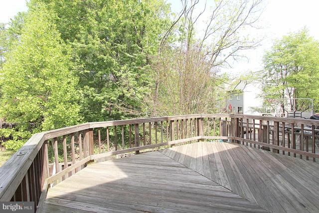 8487 Springfield Oaks Drive Springfield, VA 22153 - Photo 15 of 30 Deck