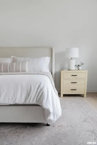 $799,900 | 201 Royal Point Court, Pekin, IL 61554