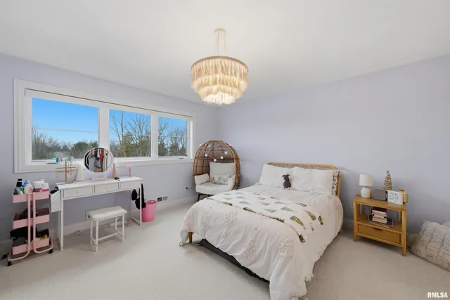 $799,900 | 201 Royal Point Court, Pekin, IL 61554