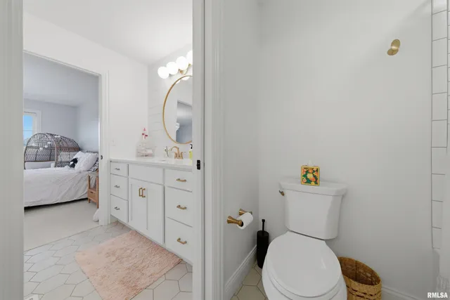 $799,900 | 201 Royal Point Court, Pekin, IL 61554