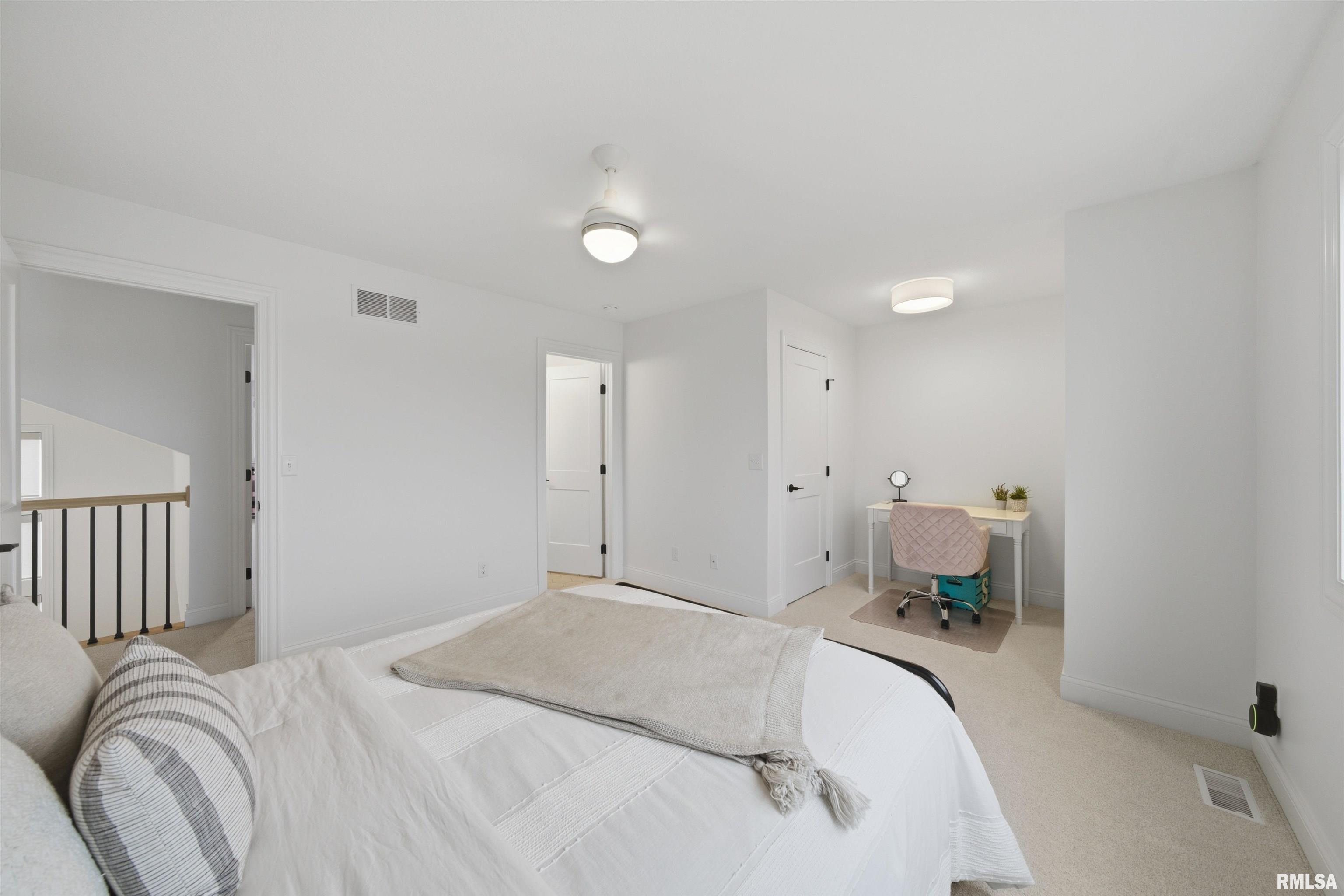 201 Royal Point Court Pekin, IL 61554 - Photo 37 of 56