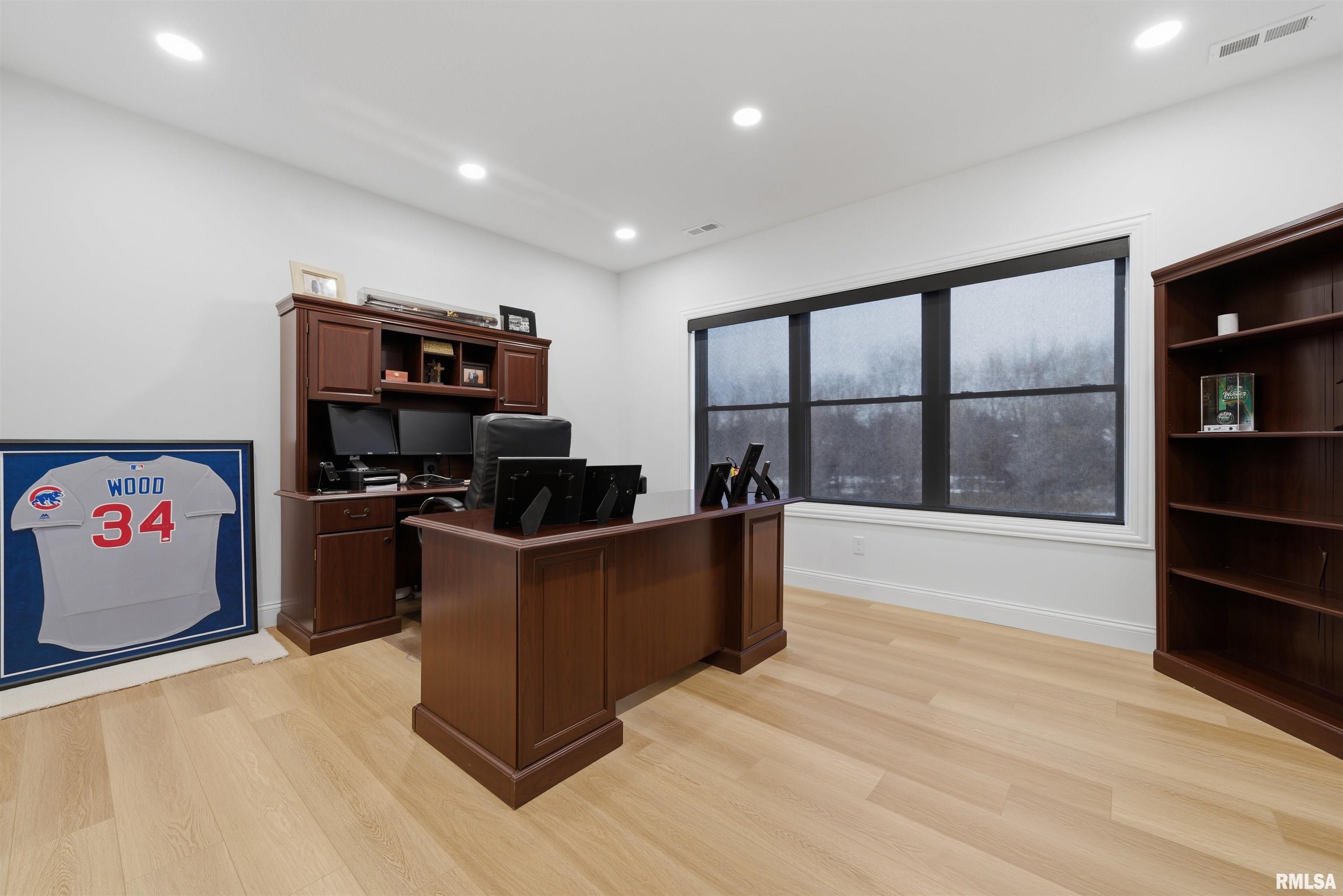 201 Royal Point Court Pekin, IL 61554 - Photo 39 of 56