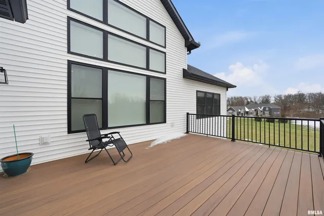 $799,900 | 201 Royal Point Court, Pekin, IL 61554