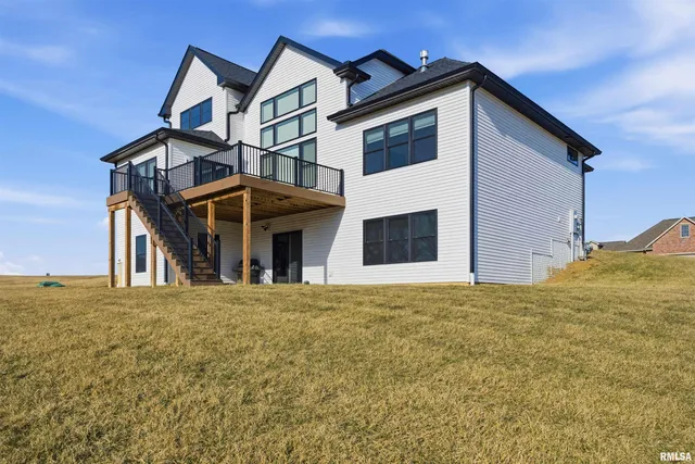 $799,900 | 201 Royal Point Court, Pekin, IL 61554