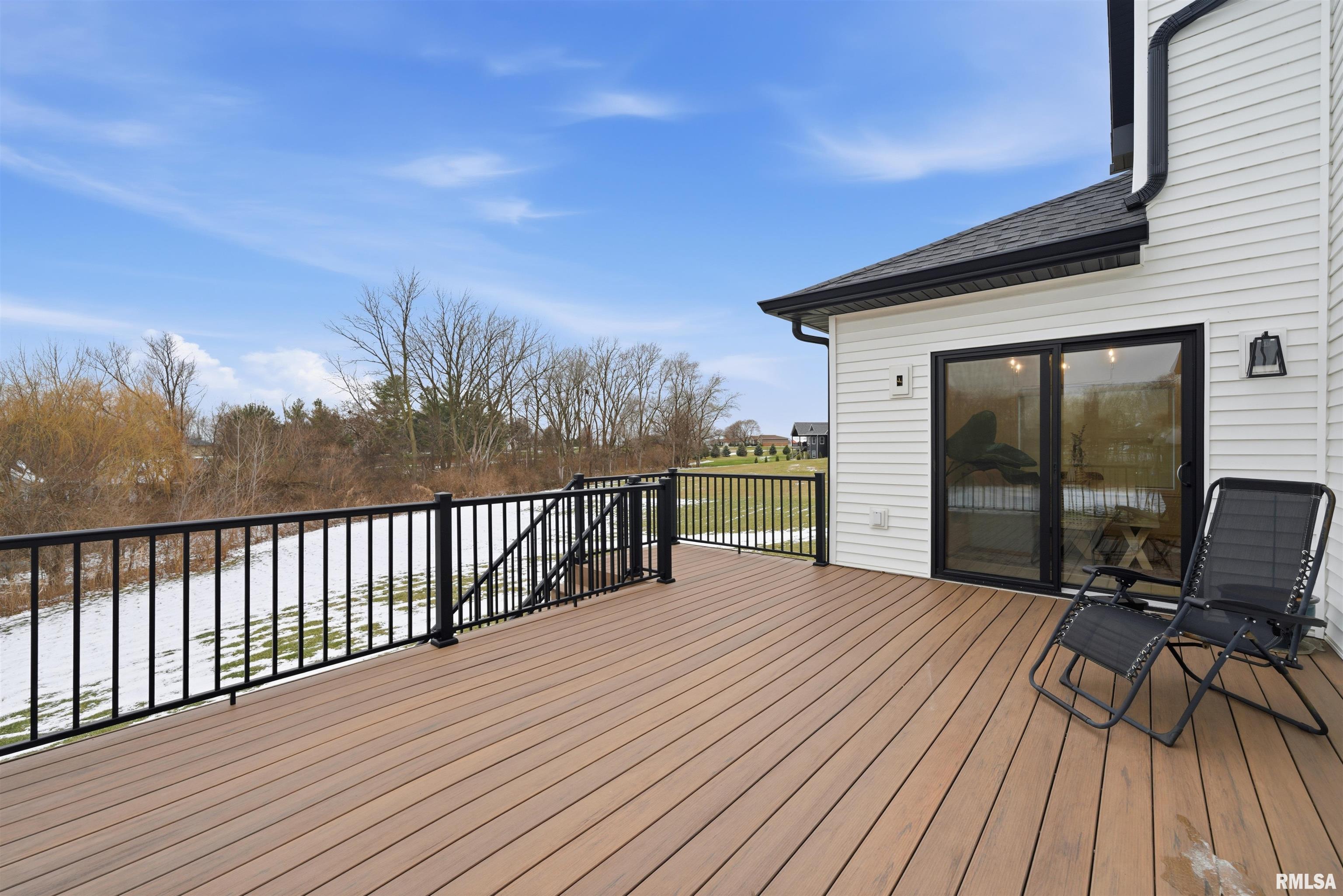 201 Royal Point Court Pekin, IL 61554 - Photo 44 of 56