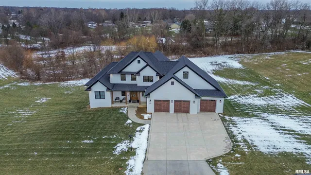 $799,900 | 201 Royal Point Court, Pekin, IL 61554