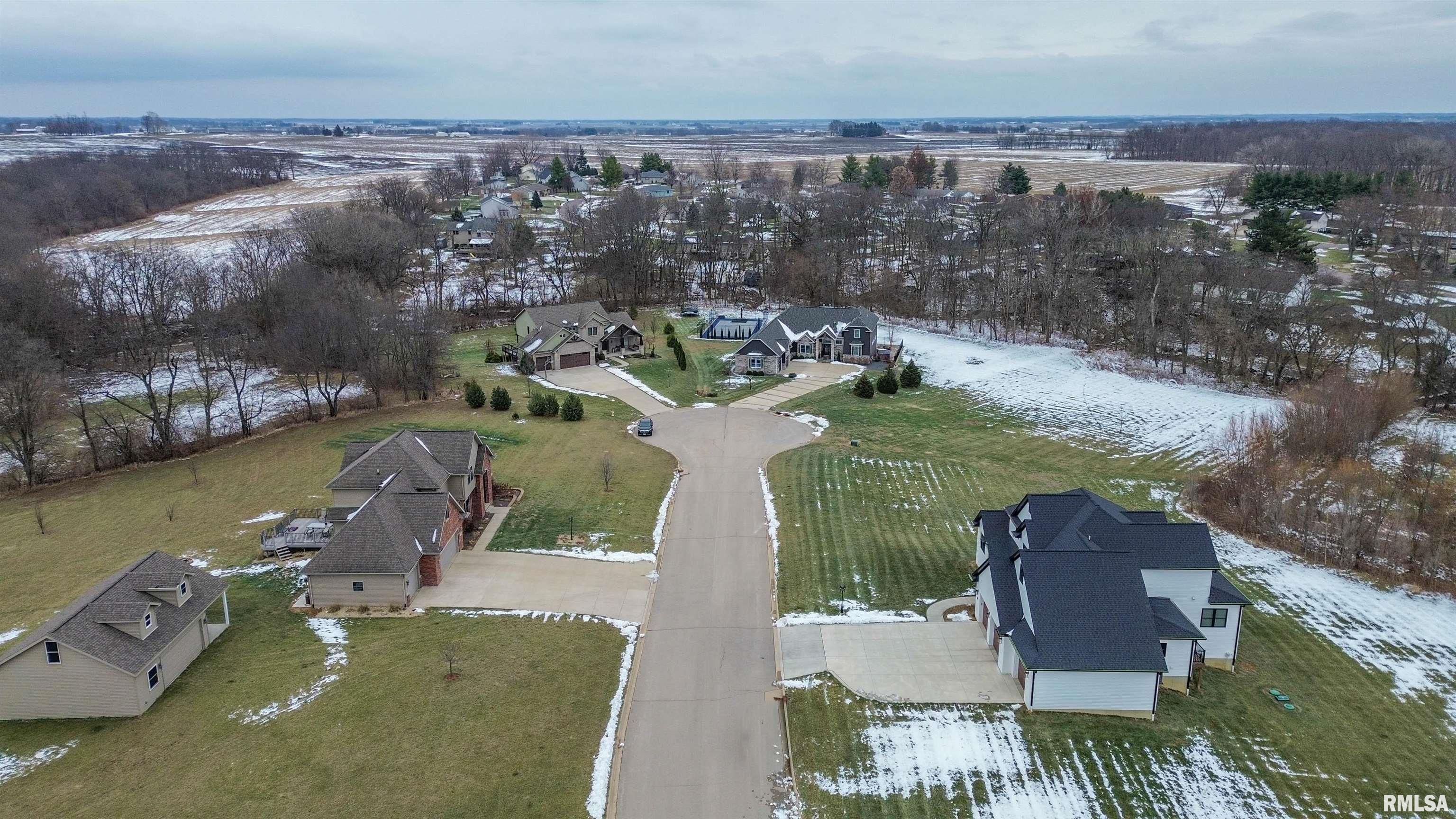 201 Royal Point Court Pekin, IL 61554 - Photo 53 of 56