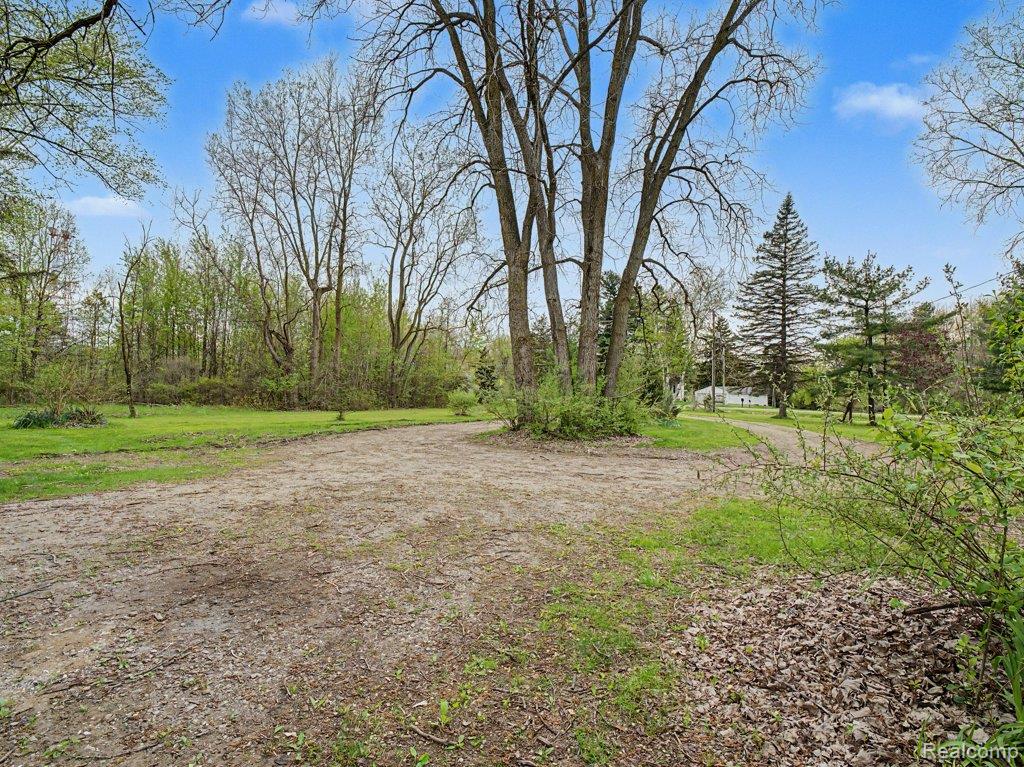 11414 North Lewis Road Clio, MI 48420 - Photo 46 of 54