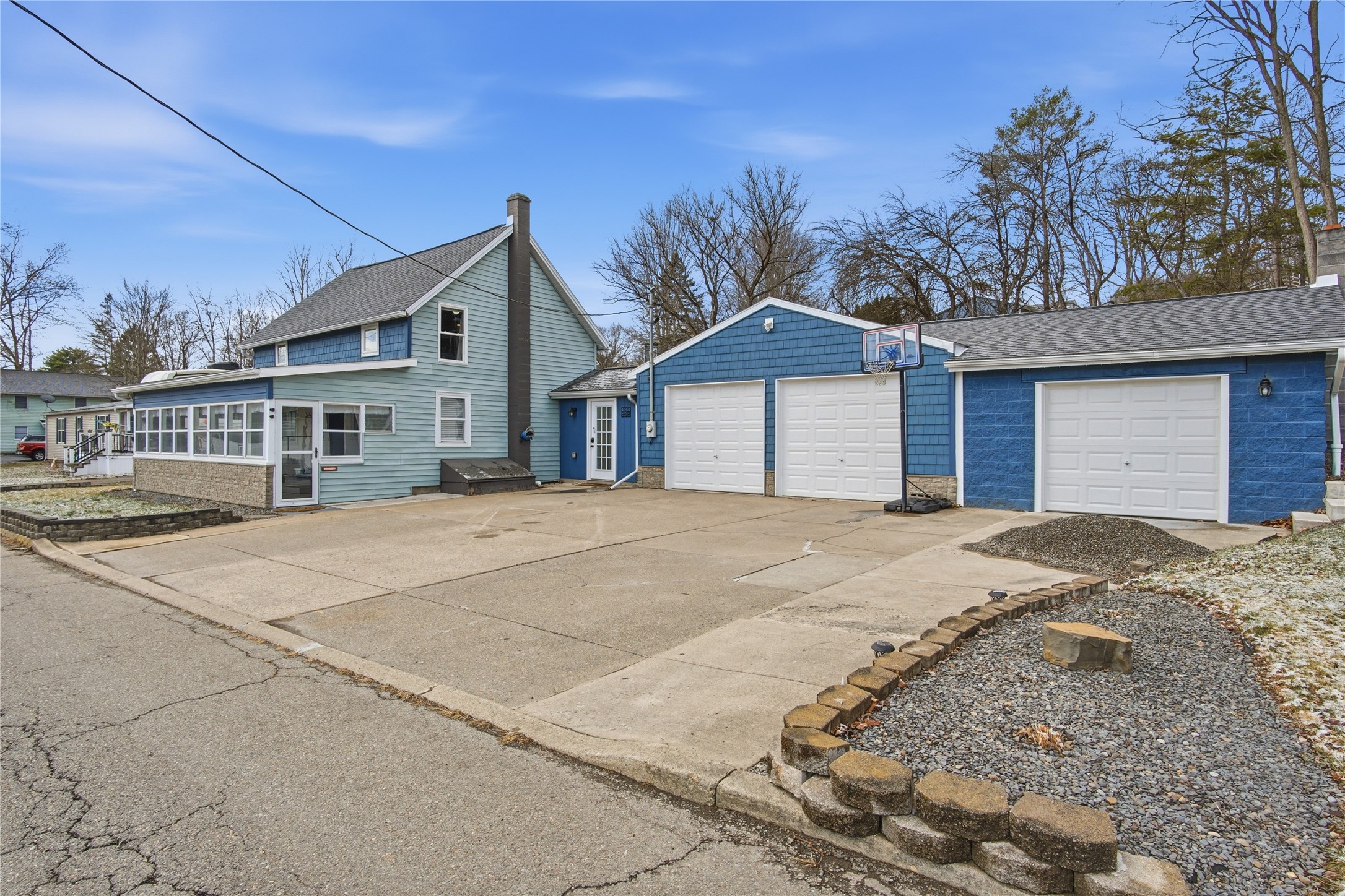 205 Center Street Waverly, NY 14892 - Photo 4 of 40