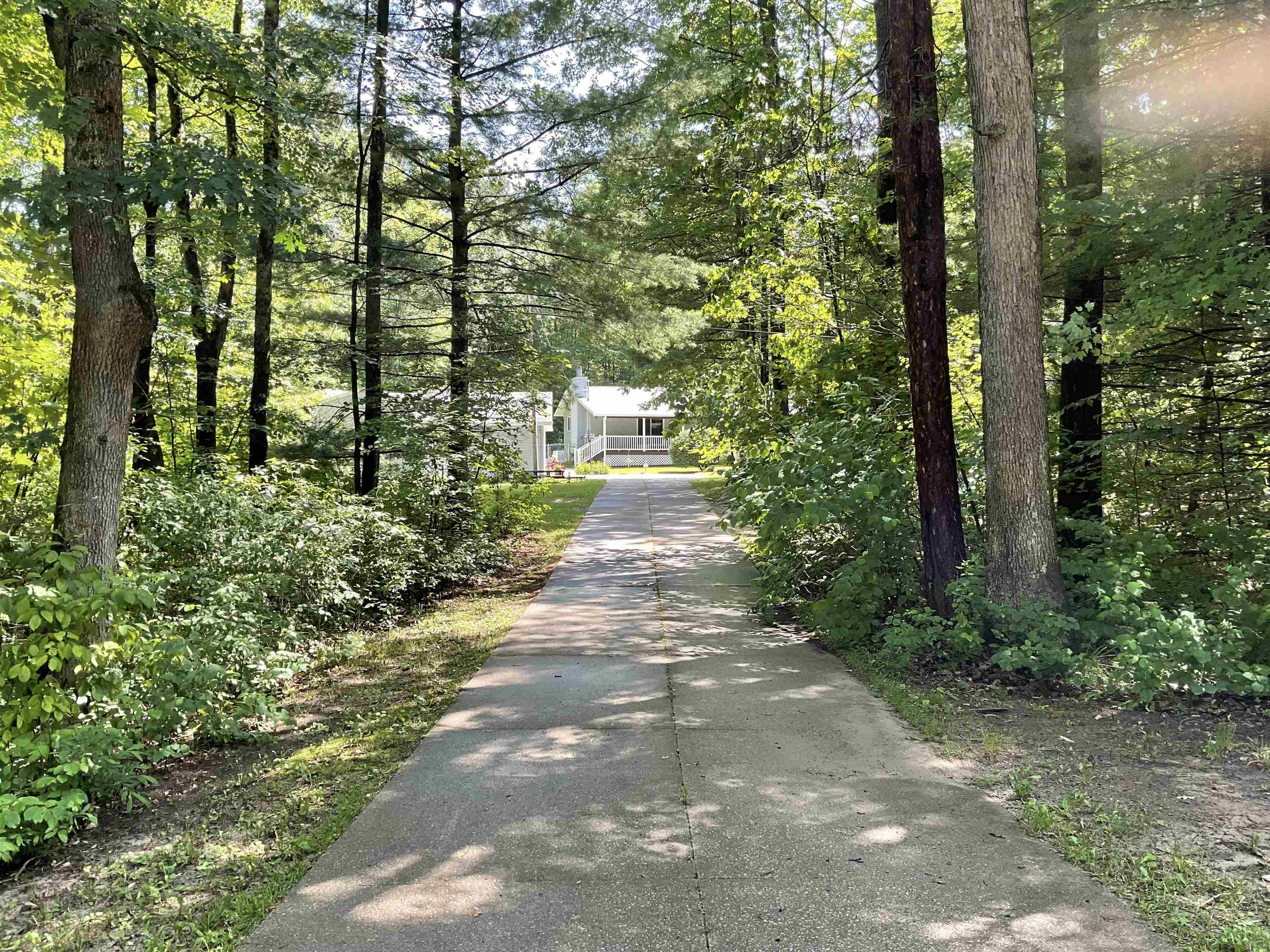3300 East Arnold Lake Road Harrison, MI 48625 - Photo 4 of 90 1947481-a8268009-80ed-4d62-a898-4485c836889d.JPG