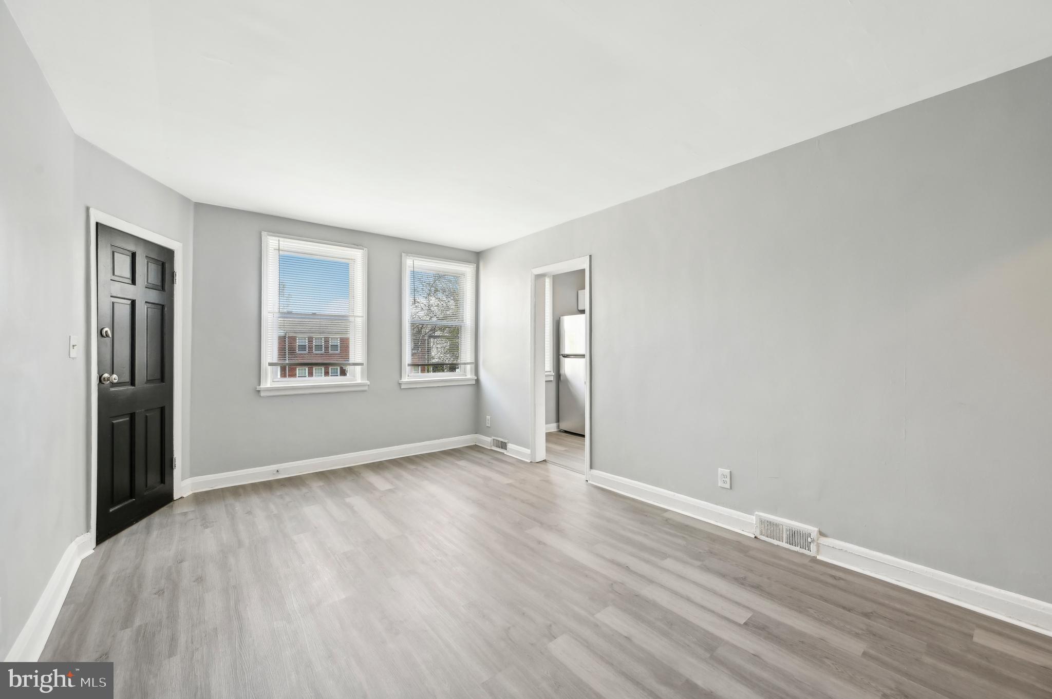 1126 Gleneagle Road Baltimore, MD 21239 - Photo 5 of 36