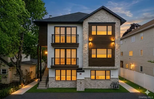 $1,100,000 | 80 Twin Avenue, Unit 211, Spring Valley, NY 10977