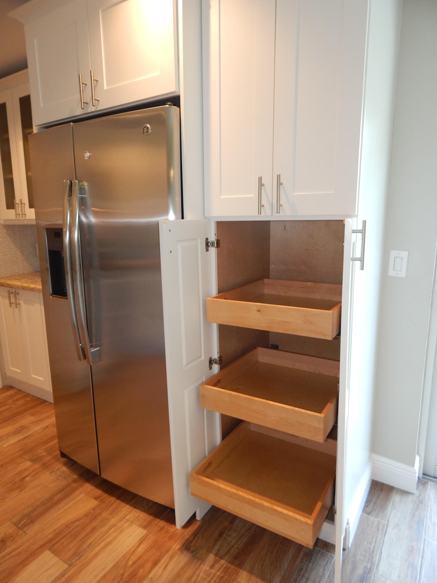 19638 Colorado Circle Boca Raton, FL 33434 - Photo 4 of 13 19638 Kitchen pull outs
