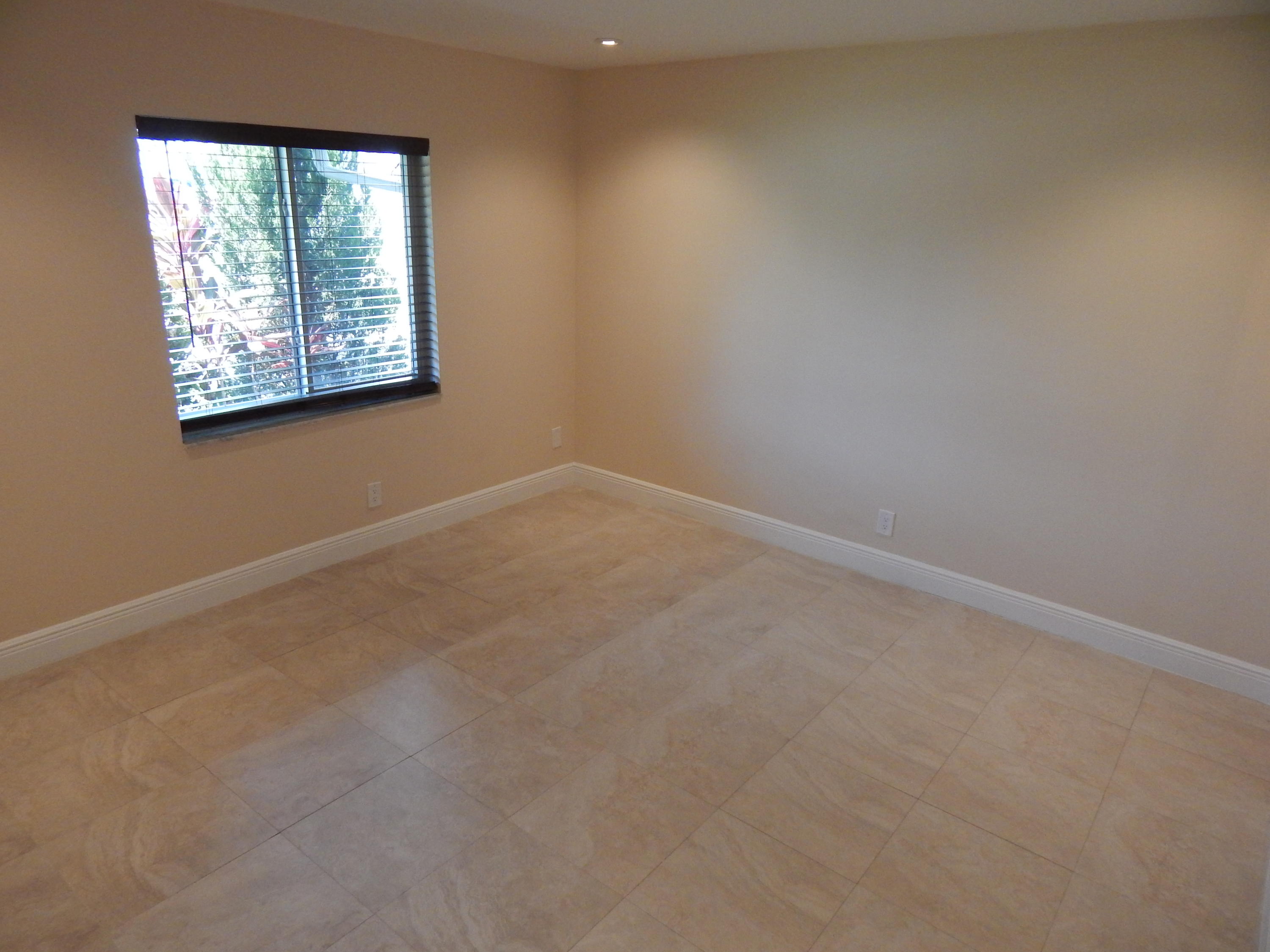 19638 Colorado Circle Boca Raton, FL 33434 - Photo 7 of 13 19638 Owner Suite