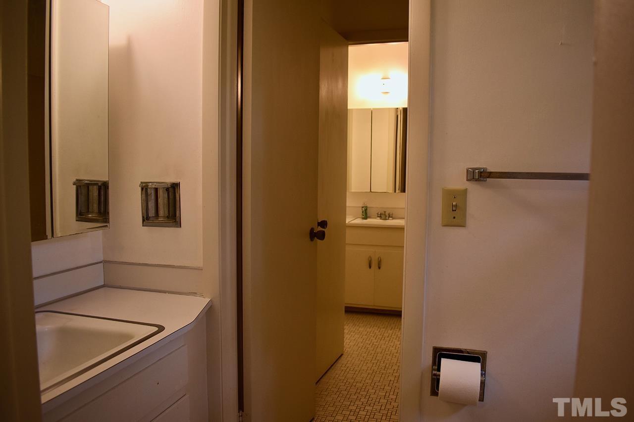2522 Alpine Road Durham, NC 27707 - Photo 6 of 19 Gallery Image 6