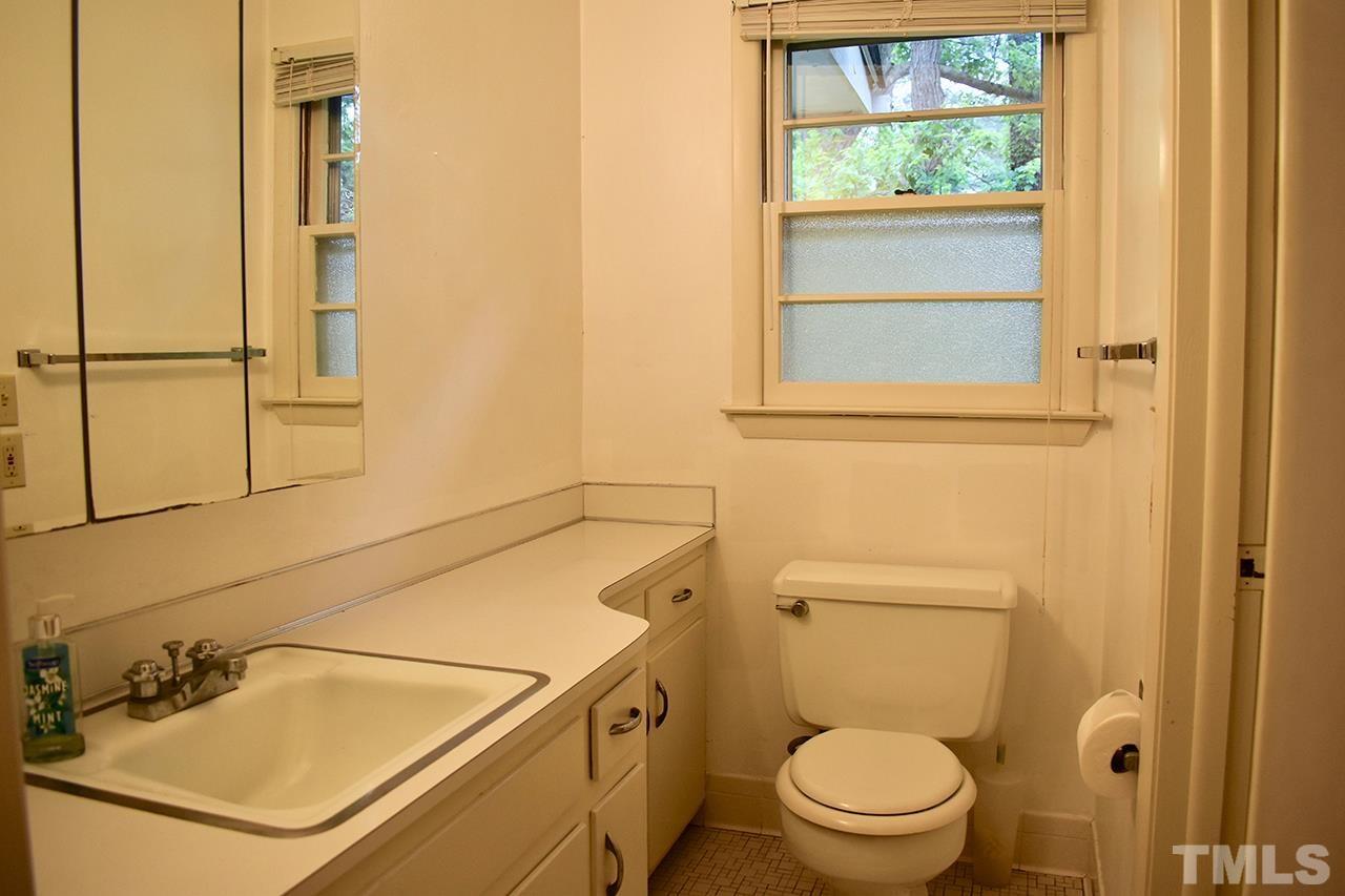 2522 Alpine Road Durham, NC 27707 - Photo 7 of 19 Gallery Image 7