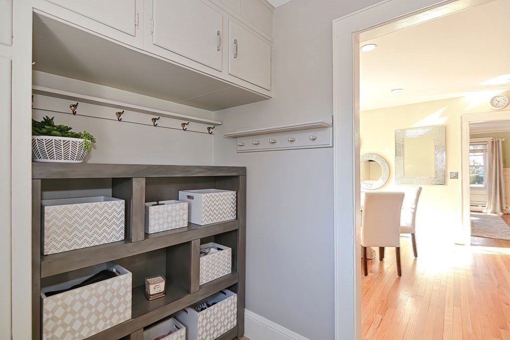 33 Pine Ridge Road Medford, MA 02155 - Photo 18 of 42