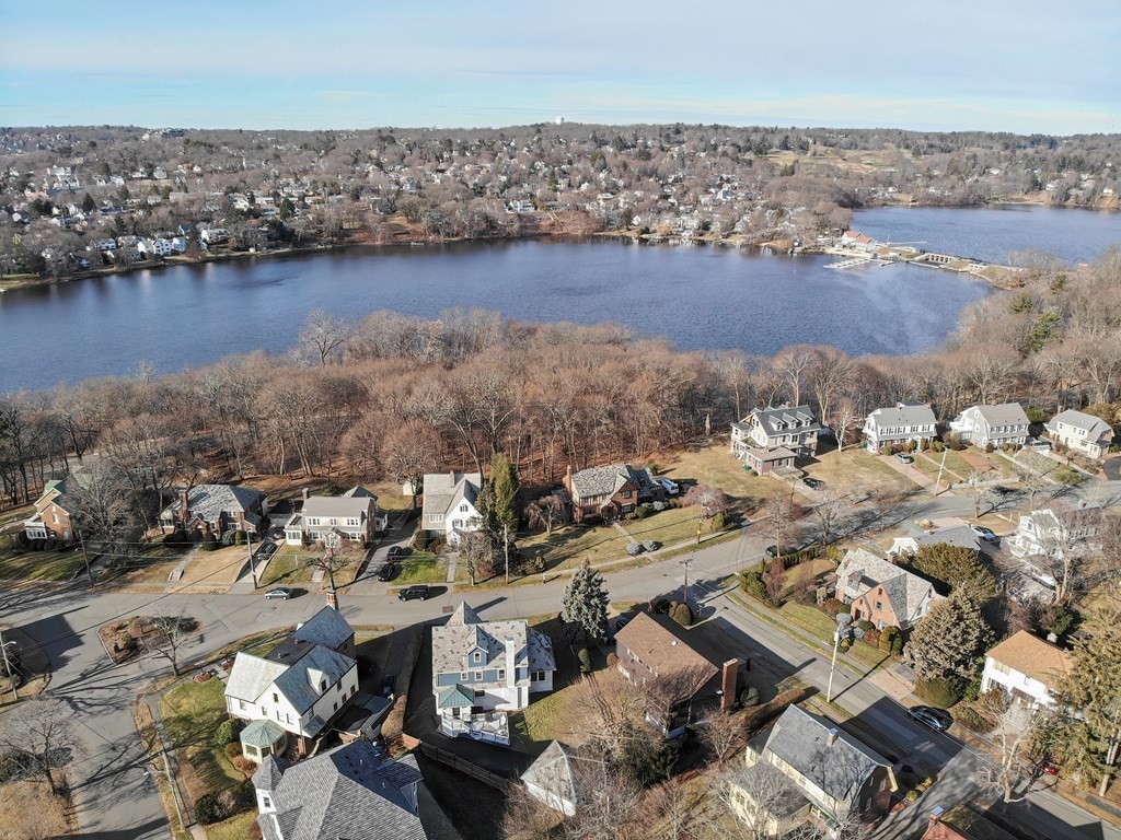 33 Pine Ridge Road Medford, MA 02155 - Photo 3 of 42