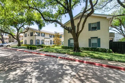 $255,000 | 4727 Bradford Drive, Unit 4727B, Dallas, TX 75219