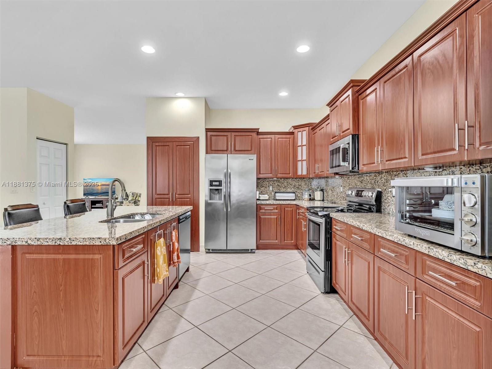 1892 Southwest 148th Way Miramar, FL 33027 - Photo 16 of 55