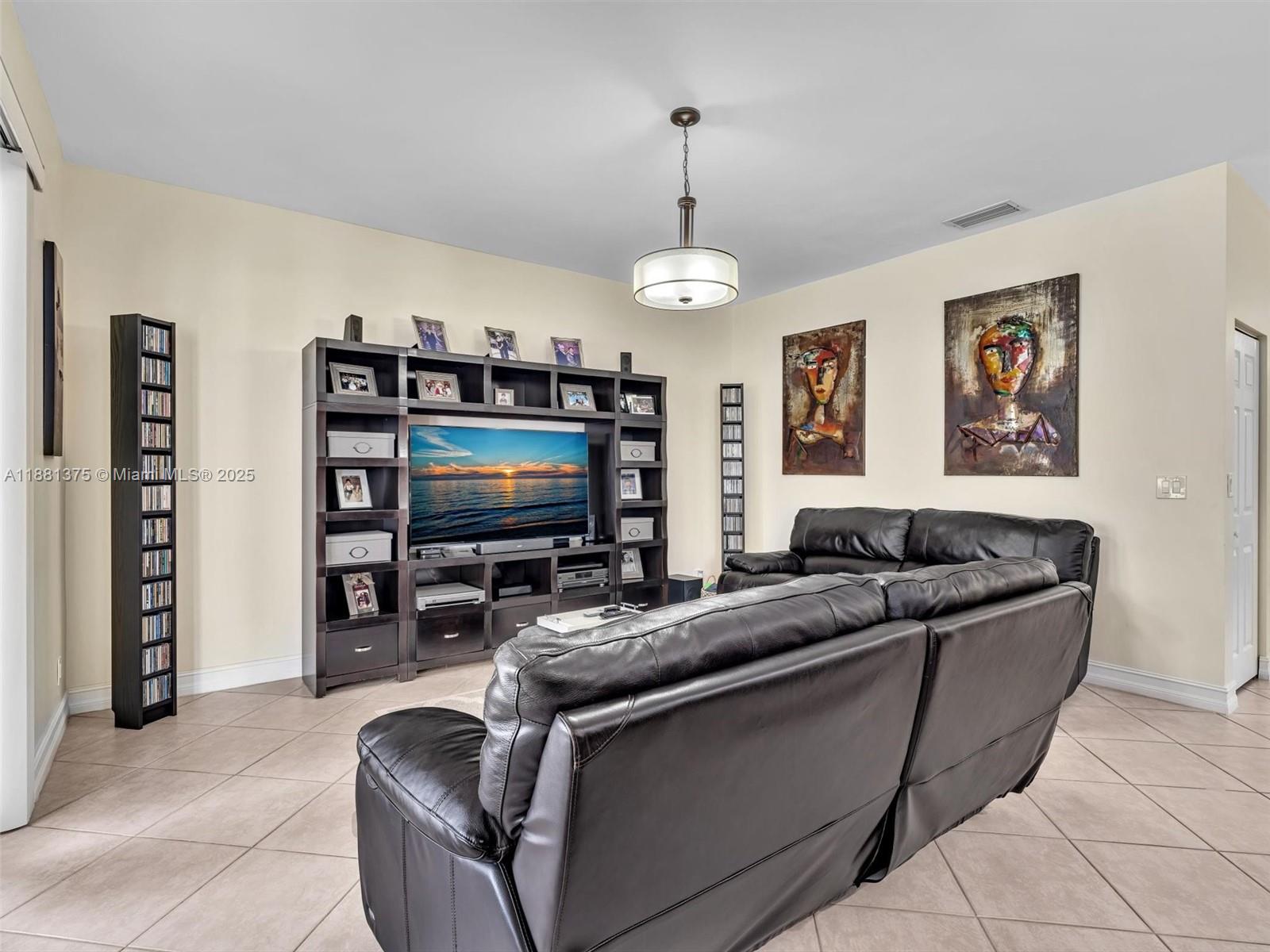 1892 Southwest 148th Way Miramar, FL 33027 - Photo 19 of 55