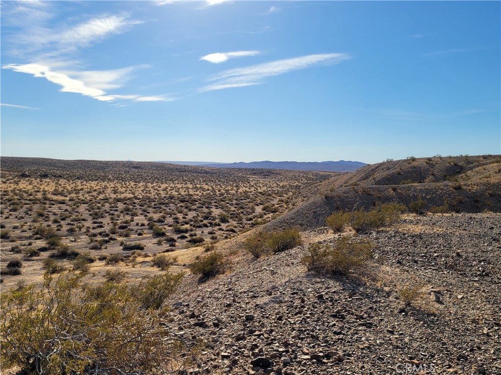 4 Buckboard Road Barstow, CA 92311 - Photo 4 of 5