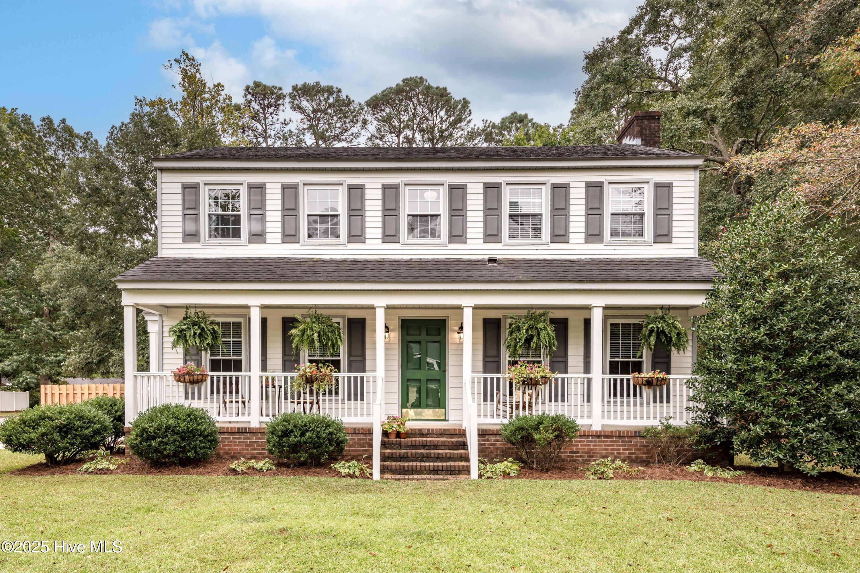1401 Queen Anne Road Northwest Wilson, NC 27896 - Photo 1 of 38 Front