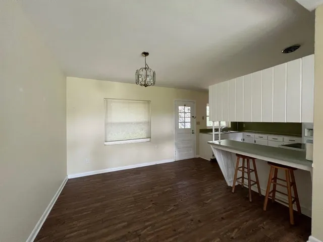 $2,050 | 2002 Chowkeebin Nene, Tallahassee, FL 32301