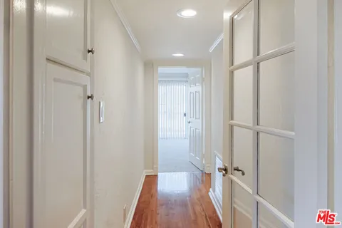 $4,950 | 930 South Bedford Street, Unit 4, Los Angeles, CA 90035