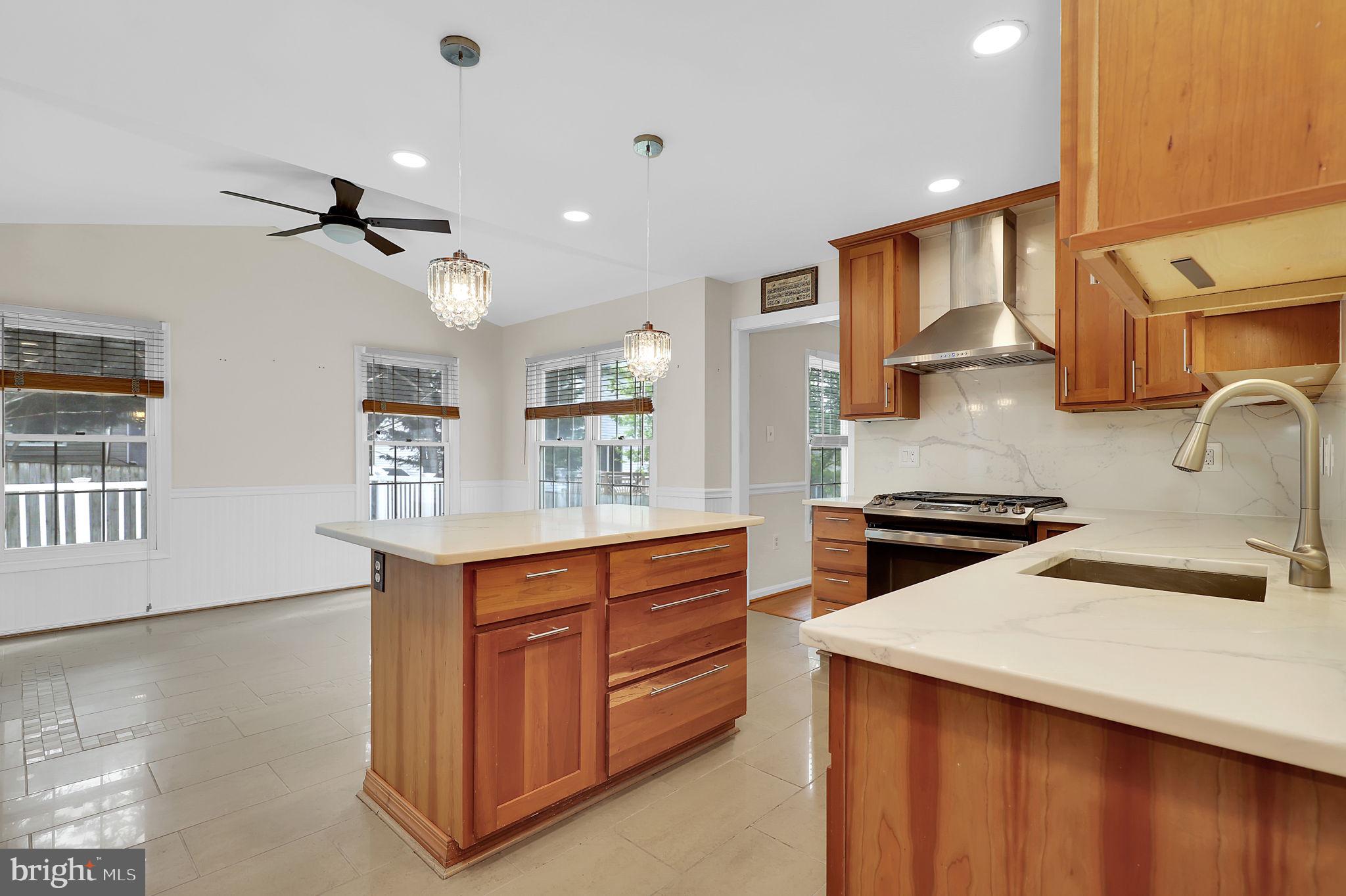 8808 Gingerbread Court Gaithersburg, MD 20877 - Photo 11 of 48