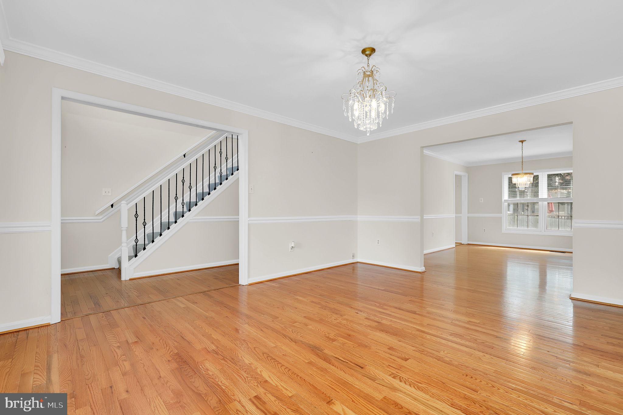 8808 Gingerbread Court Gaithersburg, MD 20877 - Photo 4 of 48