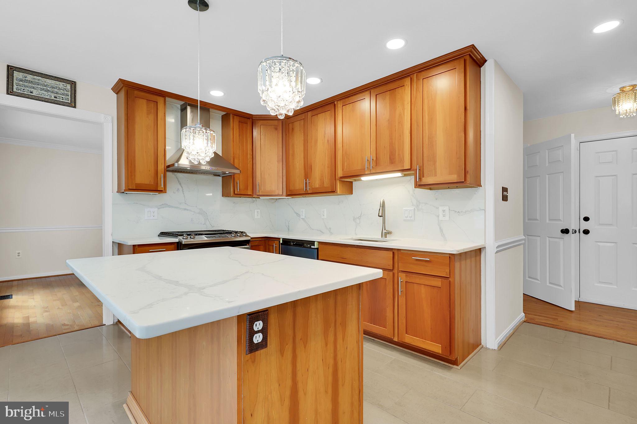 8808 Gingerbread Court Gaithersburg, MD 20877 - Photo 10 of 48