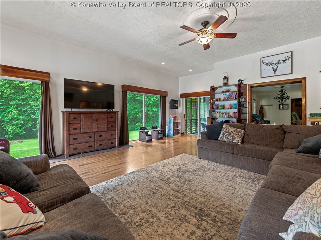 18334 Charleston Road Kenna, WV 25248 - Photo 6 of 45 Gallery Image 6