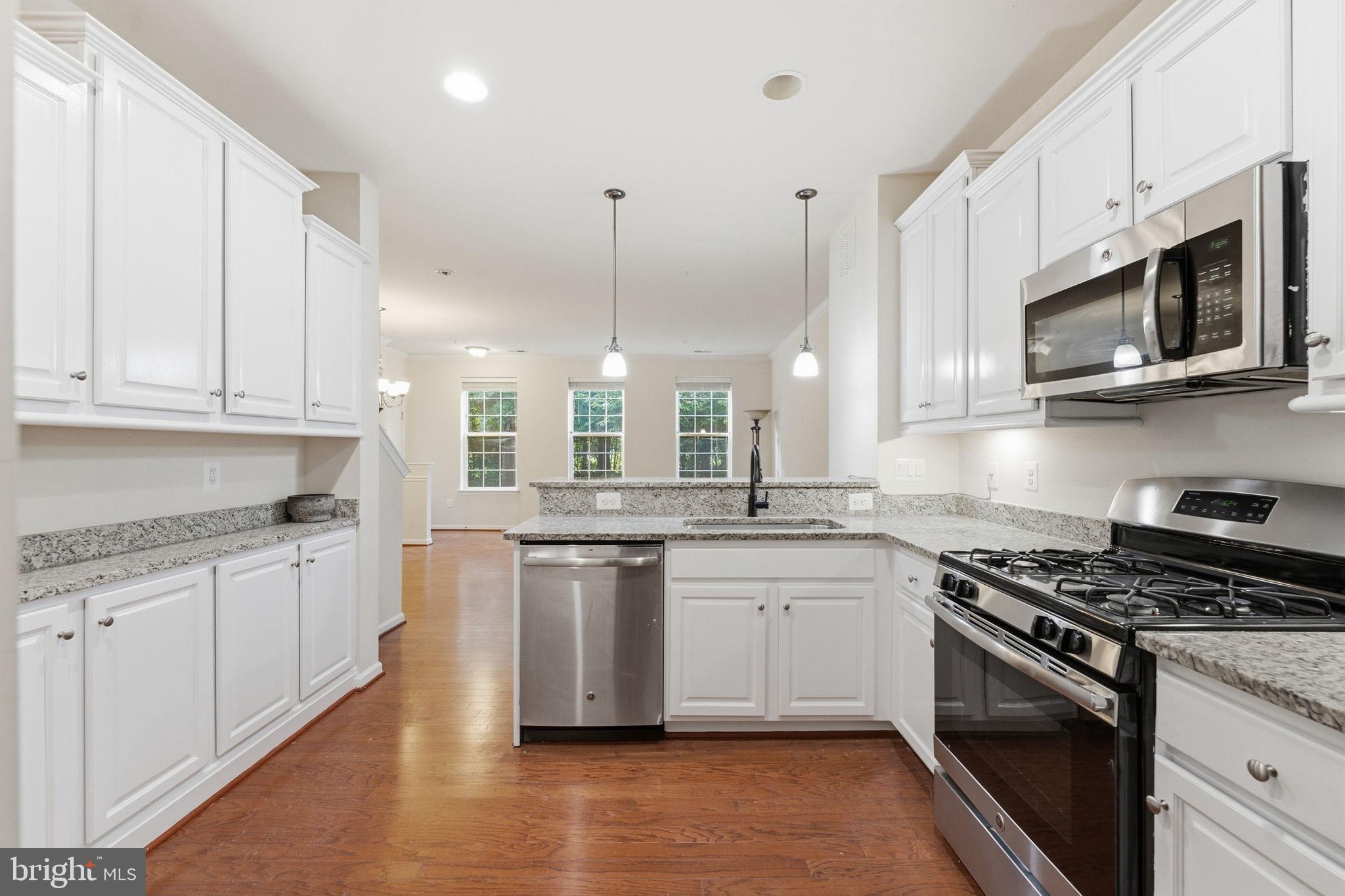 4716 Dane Ridge Circle Woodbridge, VA 22193 - Photo 9 of 29 Gallery Image 9