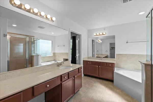 $285,000 | 17114 Amarose Drive, Houston, TX 77090