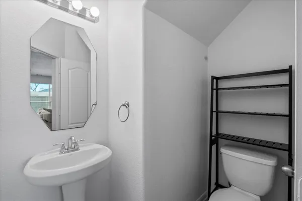 $285,000 | 17114 Amarose Drive, Houston, TX 77090